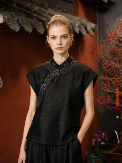 Original Women's Design Contrast Color Embroidered Stand Collar Plus-Size Black Short-Sleeve Top in 100% Silk Xiangyunsha (Gambiered Guangdong Silk) 4152